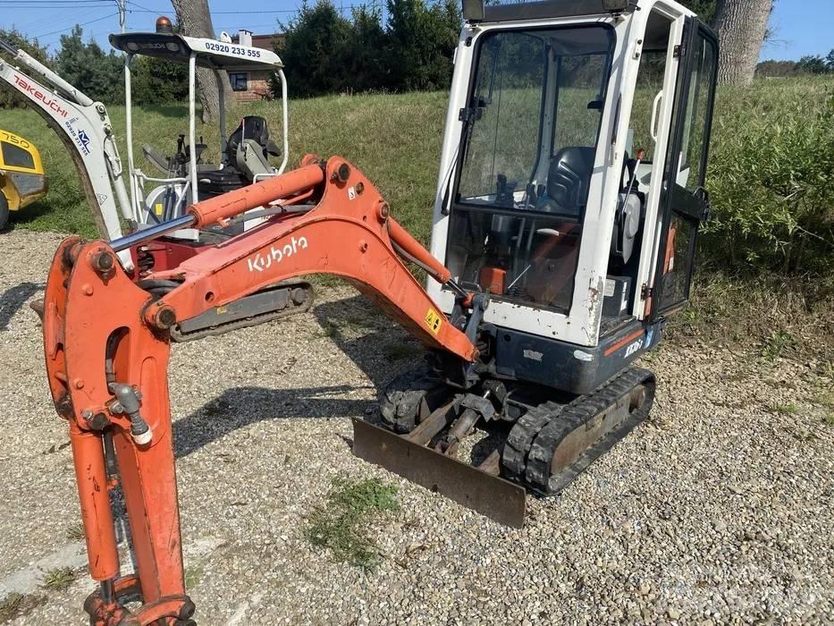 Takeuchi TB 215 R 小型挖土機/掘鑿機<7t(小型挖掘機)