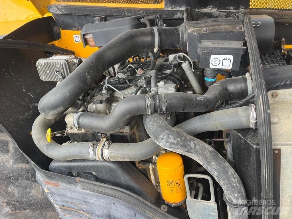 JCB 535-140 伸縮臂操作車