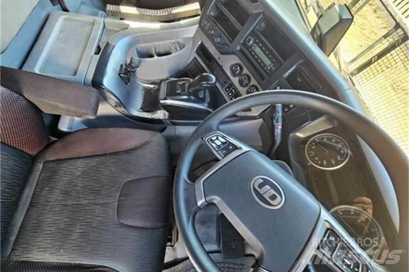 UD TRUCKS QUON 其他貨車