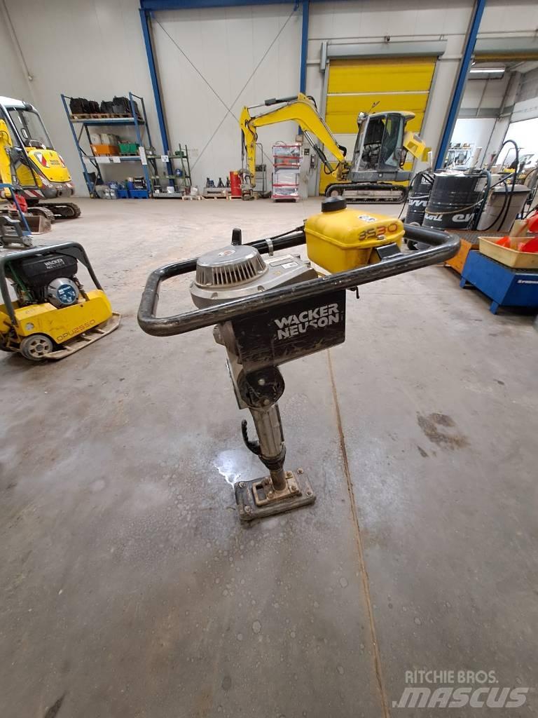 Wacker Neuson BS30 砸道機/夯實機