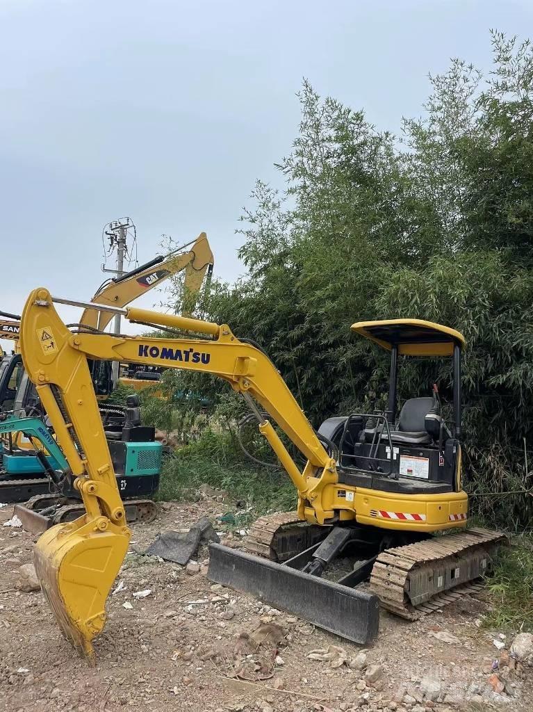 Komatsu PC35 小型挖土機/掘鑿機<7t(小型挖掘機)