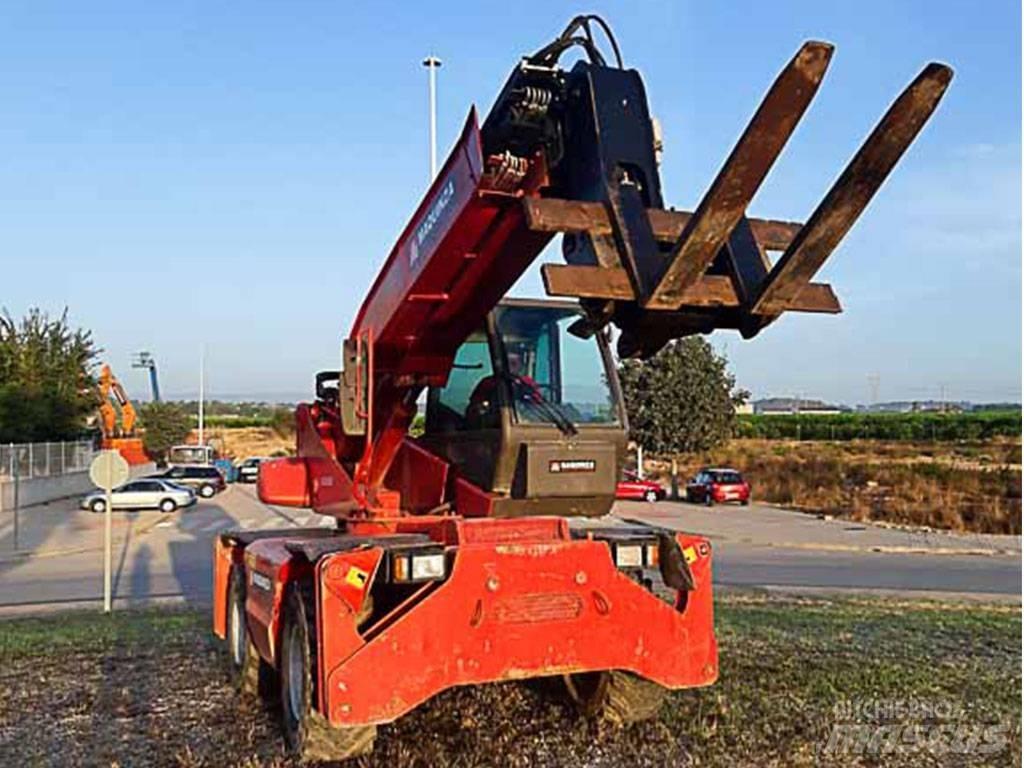 Manitou MRT1635 伸縮臂操作車