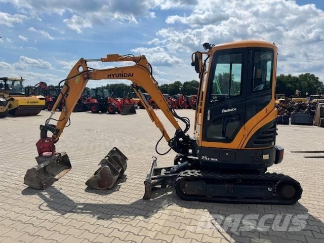 Hyundai R25Z-9 AK 小型挖土機/掘鑿機<7t(小型挖掘機)