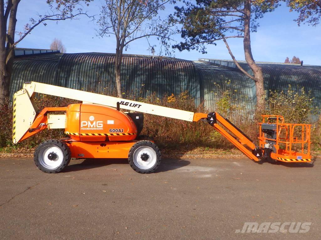 JLG 600AJ 曲臂高空作業車