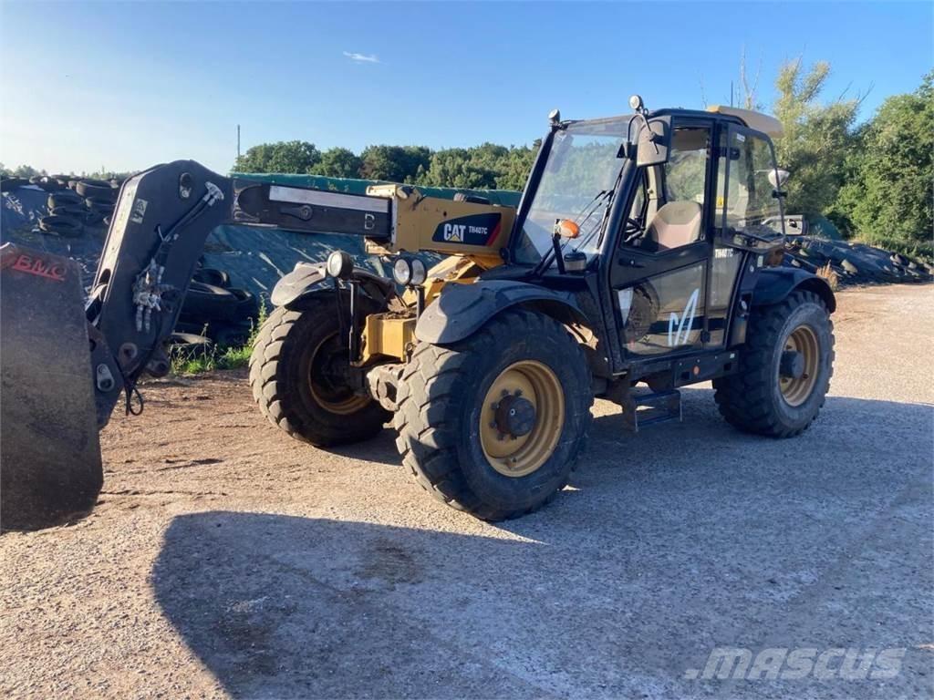 CAT TH 4070 農業用伸縮臂裝載機