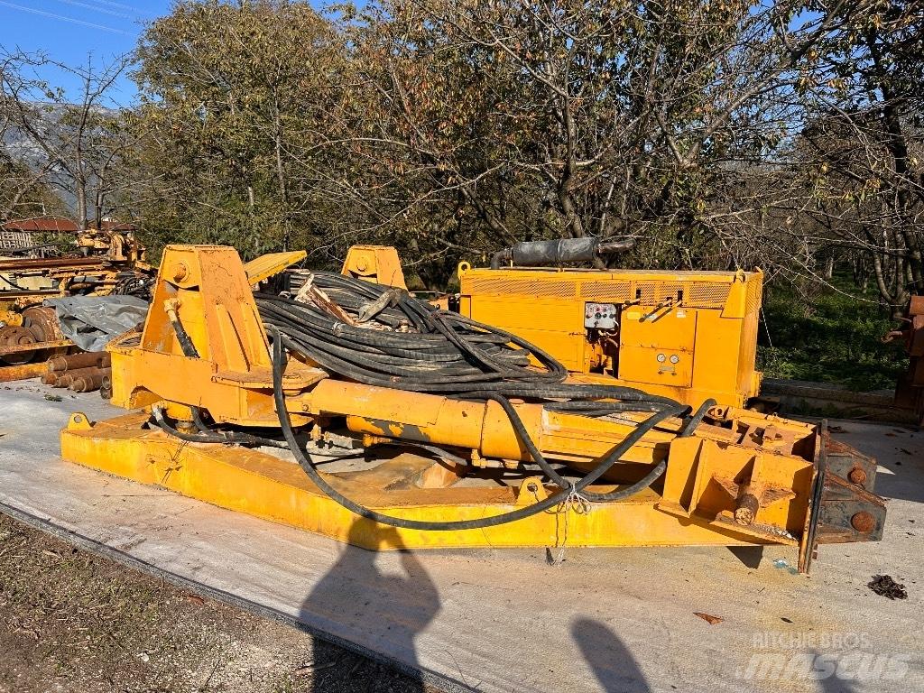 Bauer BV 1300 搖管機