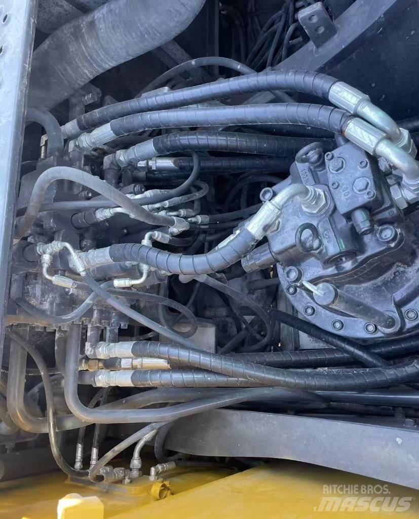 Volvo 240 CLD 履帶式 挖土機/掘鑿機/挖掘機