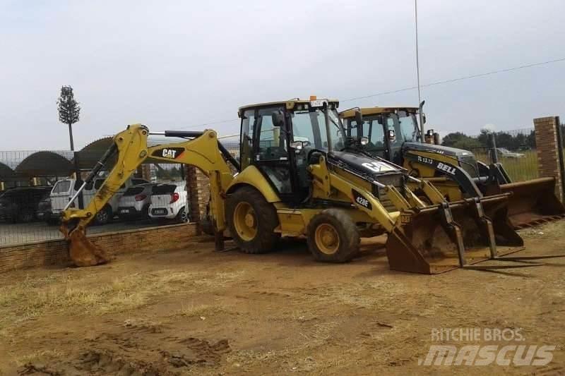 CAT 428E 反鏟裝載機