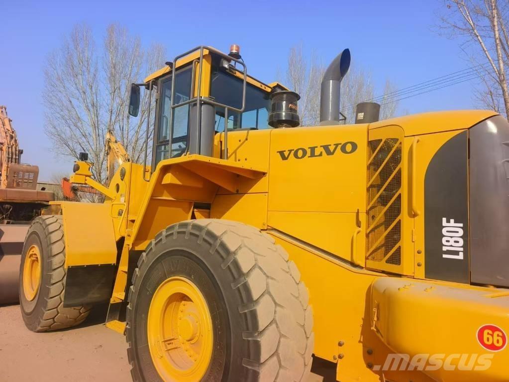 Volvo L 180 F 輪胎式裝載機
