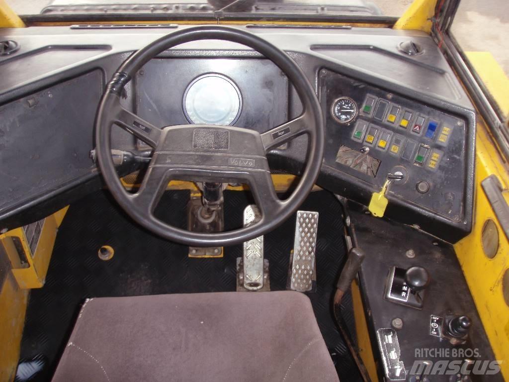 Volvo BM A20 6+6 鉸接式起吊車