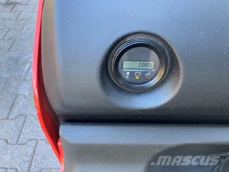 Manitou EP 16S AC 行走控制式堆積機