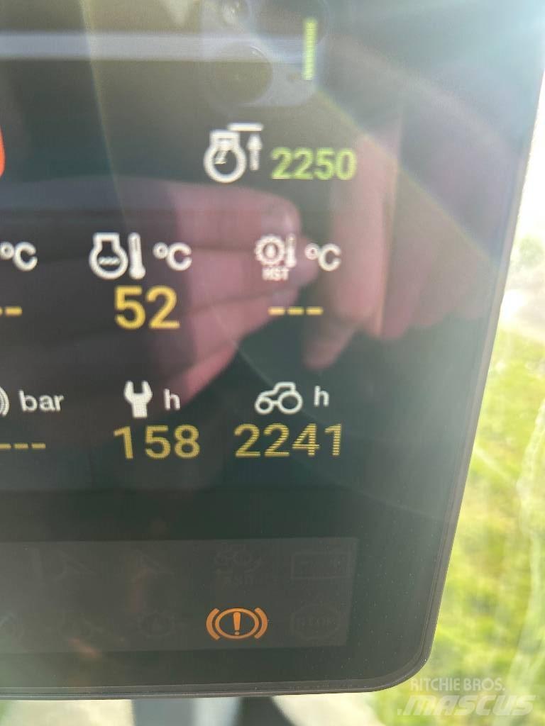 Valtra T235 曳引機