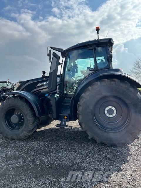 Valtra T 235 D 曳引機