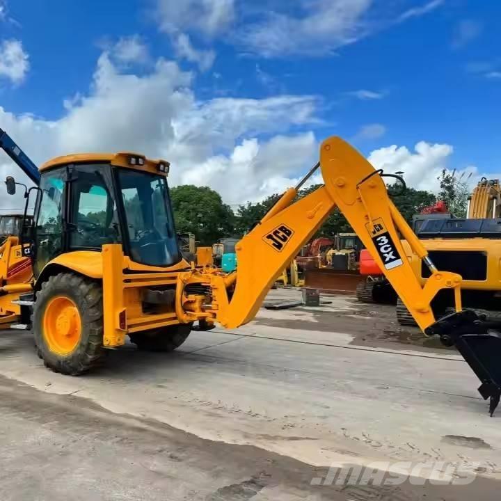 JCB 3 CX 反鏟裝載機