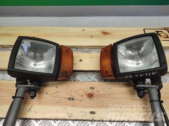 Atlas AR 65 lamp 駕駛室與內部