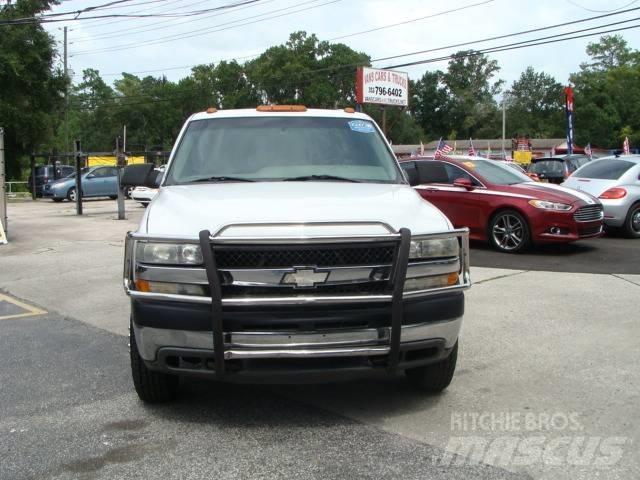 Chevrolet 3500 平板式/側卸式卡車