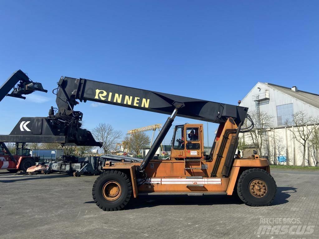 Kalmar DC4160RS4 前伸型堆積機