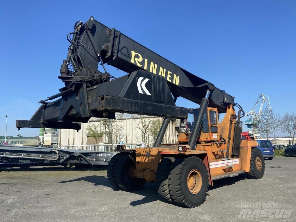 Kalmar DC4160RS4 前伸型堆積機
