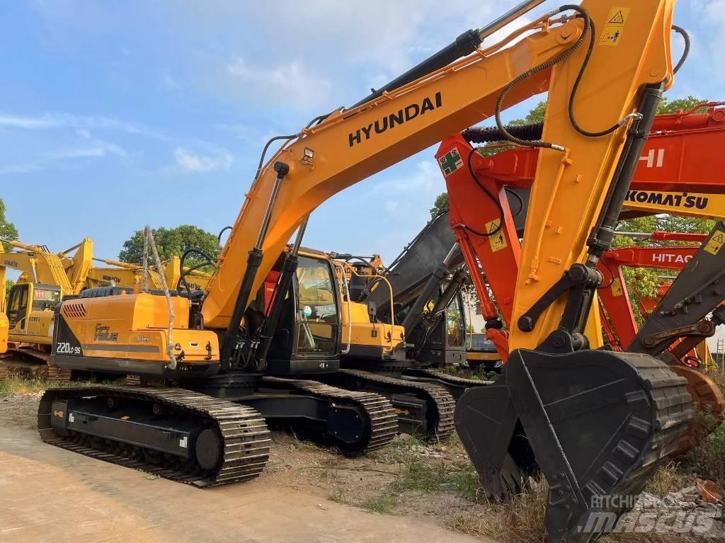 Hyundai R220LC-9S 旋轉式挖土機/掘鑿機/挖掘機