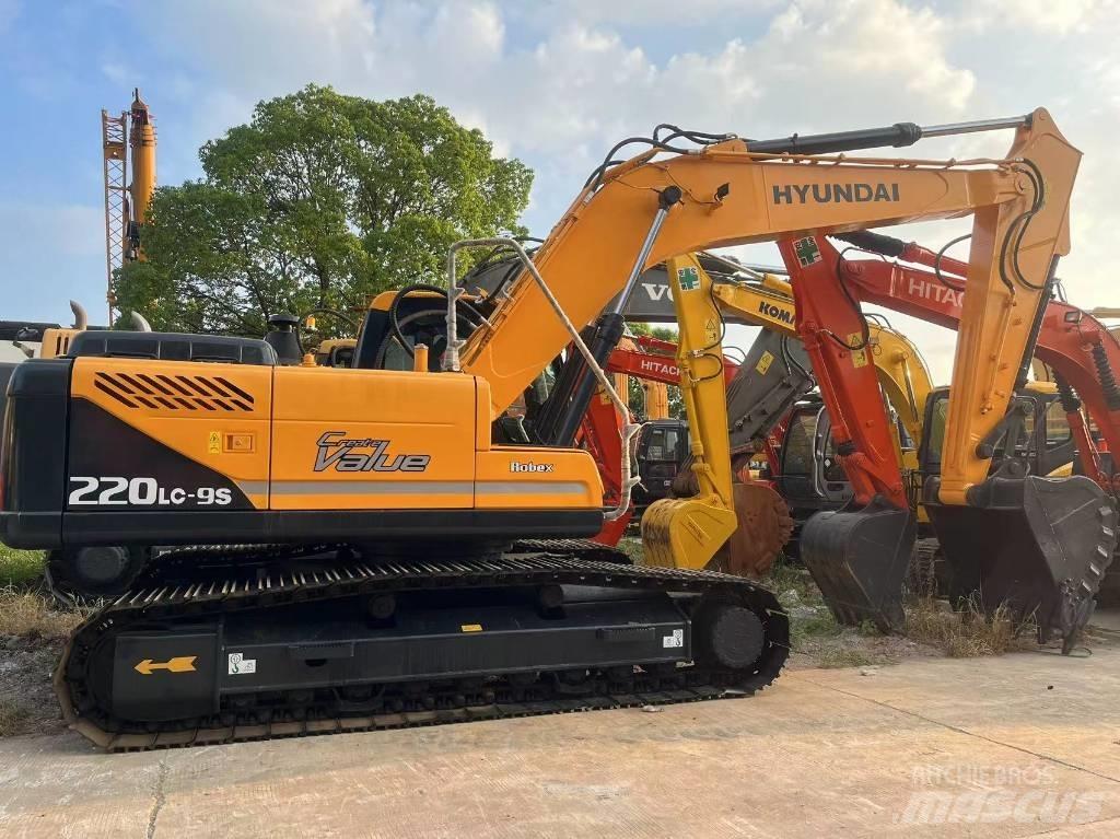 Hyundai R220LC-9S 旋轉式挖土機/掘鑿機/挖掘機