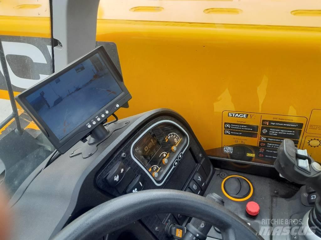 JCB 525-60 伸縮臂操作車