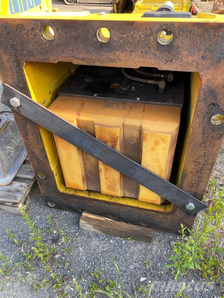 Epiroc HB7000 鐵鎚/碎石機