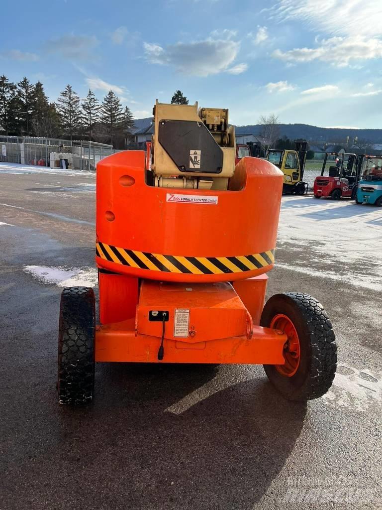 JLG 45 E 曲臂高空作業車