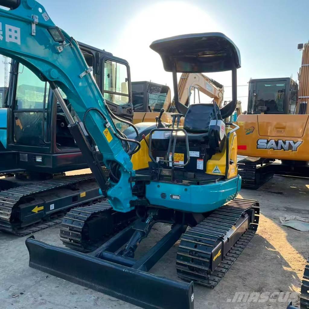 Kubota U 35 小型挖土機/掘鑿機<7t(小型挖掘機)