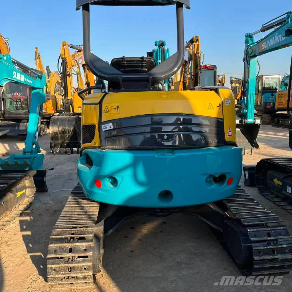 Kubota U 35 小型挖土機/掘鑿機<7t(小型挖掘機)