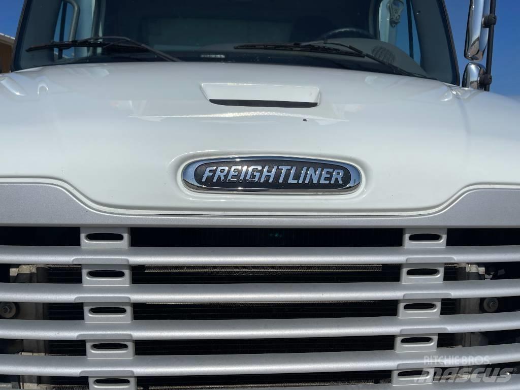 Freightliner M 106 溫控卡車
