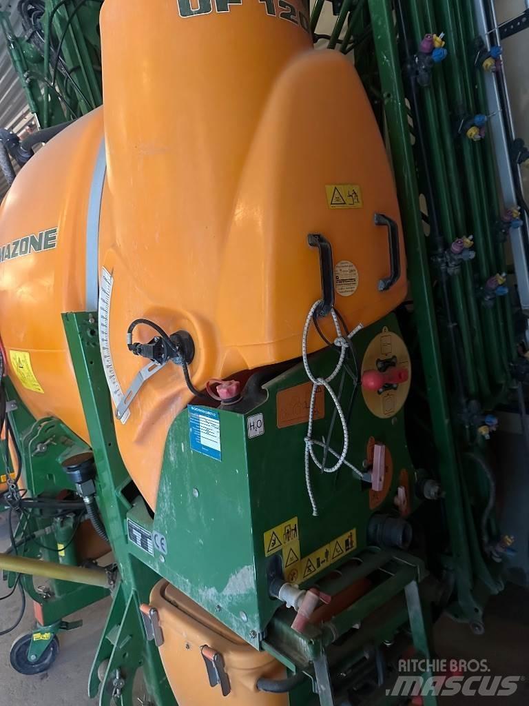 Amazone UF1201 承載式噴霧機
