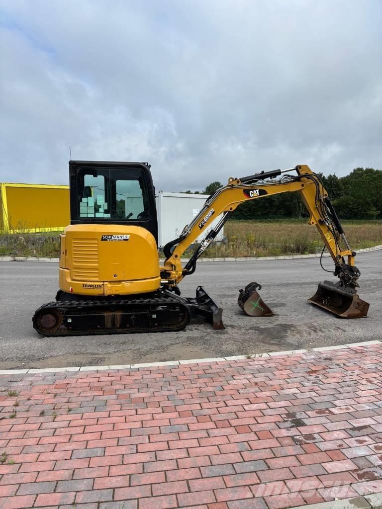CAT 303.5E2 小型挖土機/掘鑿機<7t(小型挖掘機)