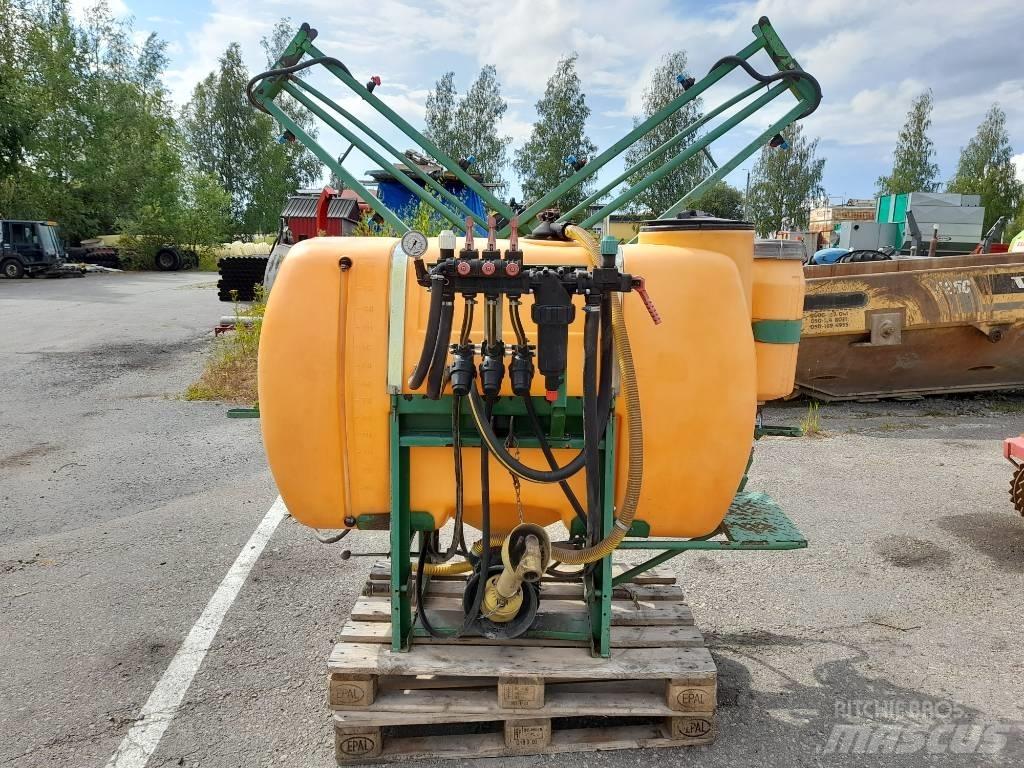 Junkkari 3/700/12 承載式噴霧機