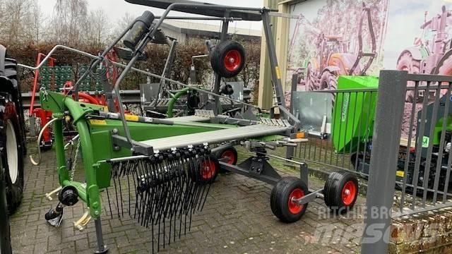 Fendt Former456DN 耙與翻草機