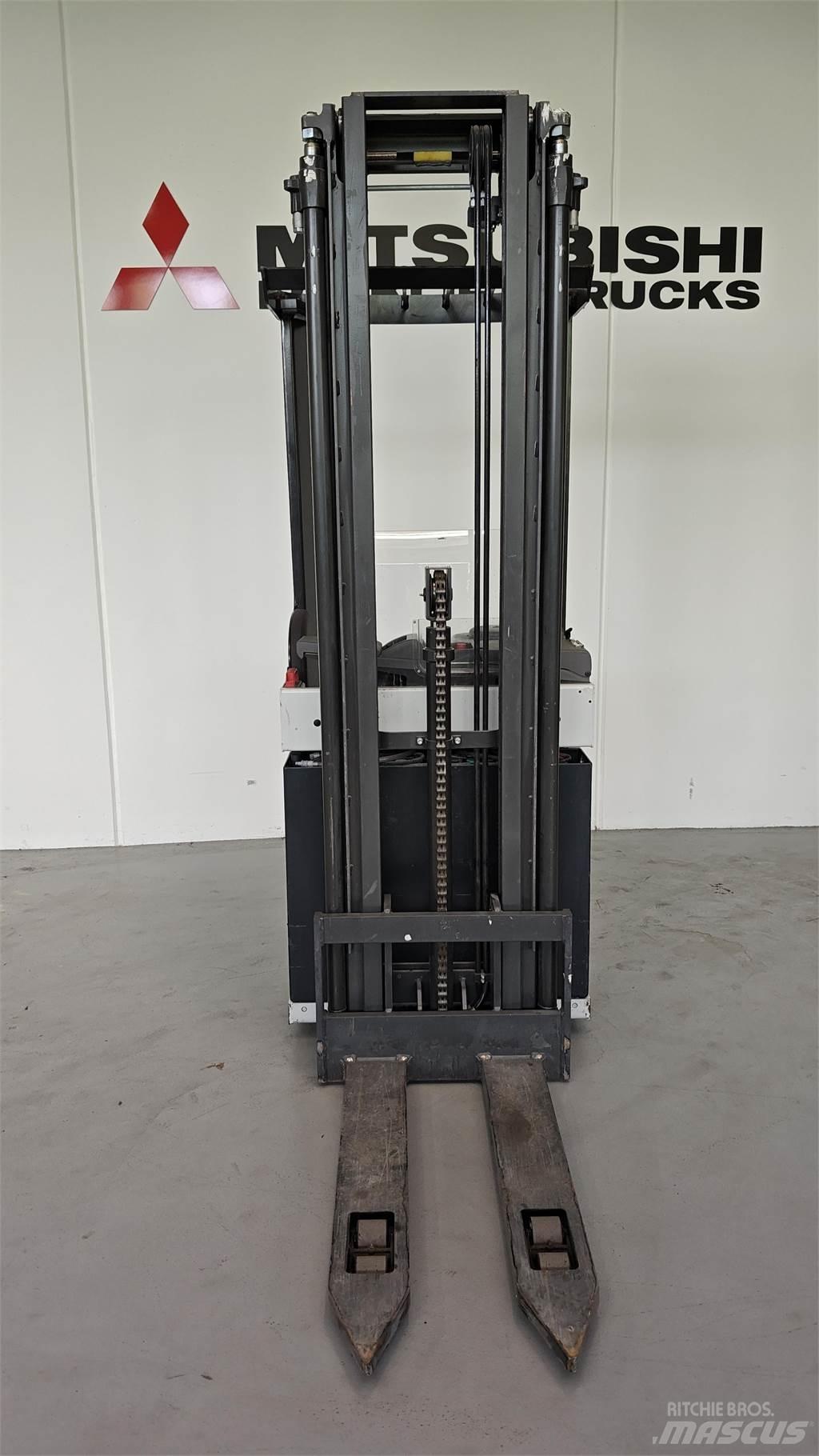 Atlet 160SDTFV 平台型低架升降機
