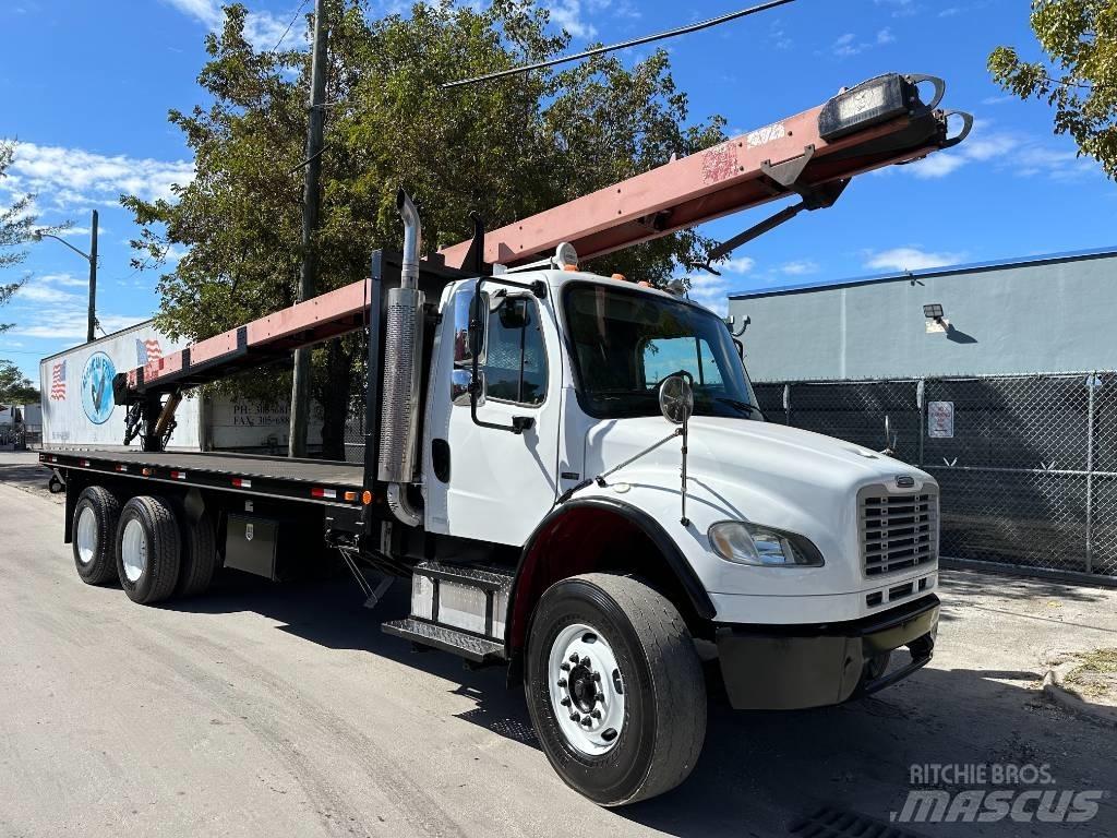 Freightliner M2 平板式/側卸式卡車