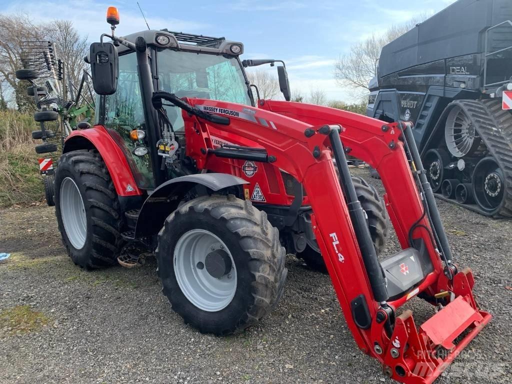 Massey Ferguson 5712 曳引機