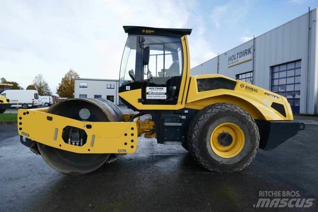 Bomag BW 213 D-5 土壤壓實機