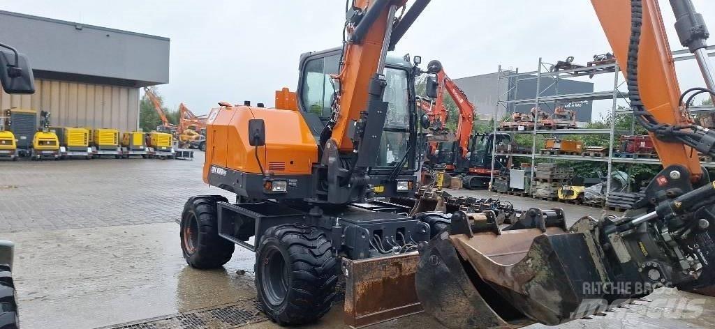 Doosan DX 100 W-7 旋轉式挖土機/掘鑿機/挖掘機