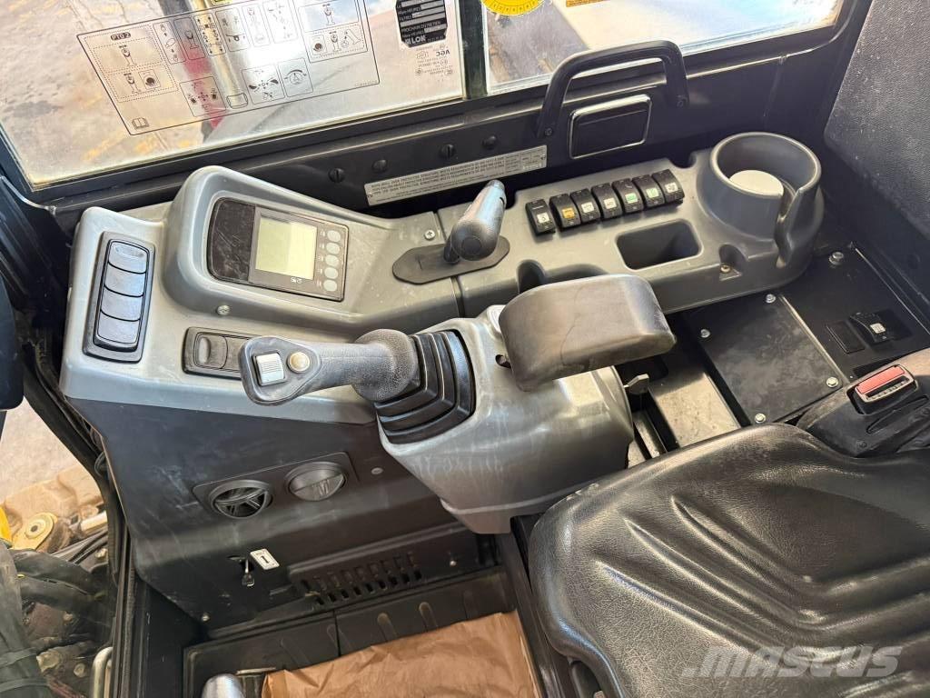 Yanmar Vio 50, Vio50 小型挖土機/掘鑿機<7t(小型挖掘機)