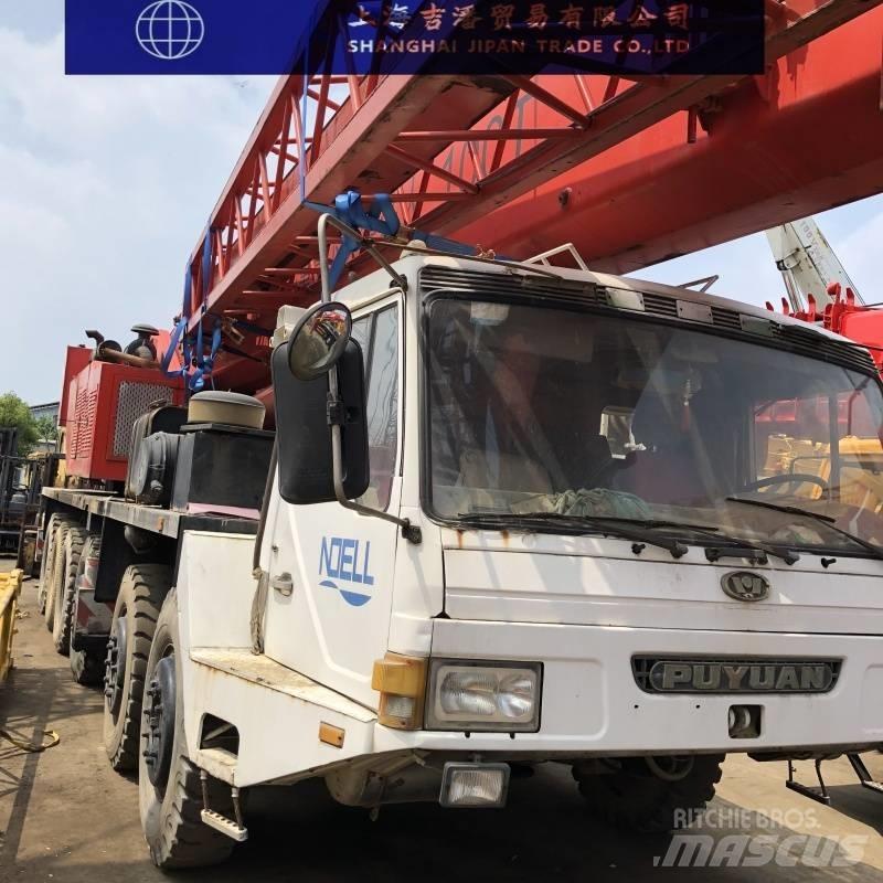 Zoomlion QY 100 全路面起重機/吊車