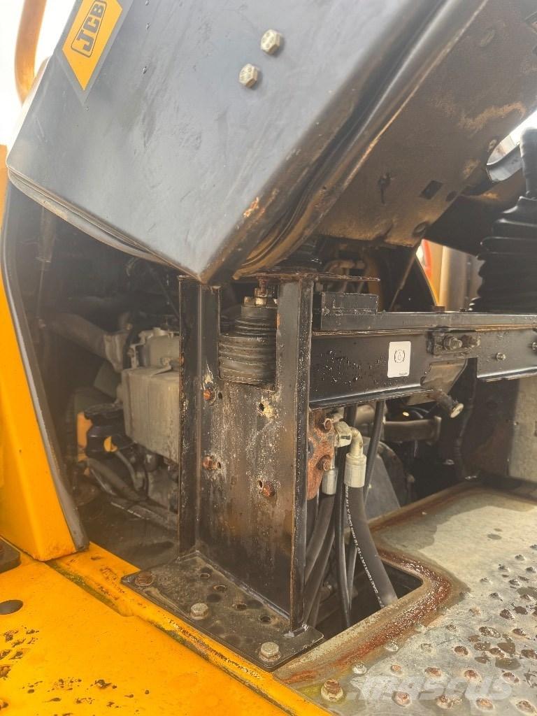 JCB 6 T-1 側卸礦車