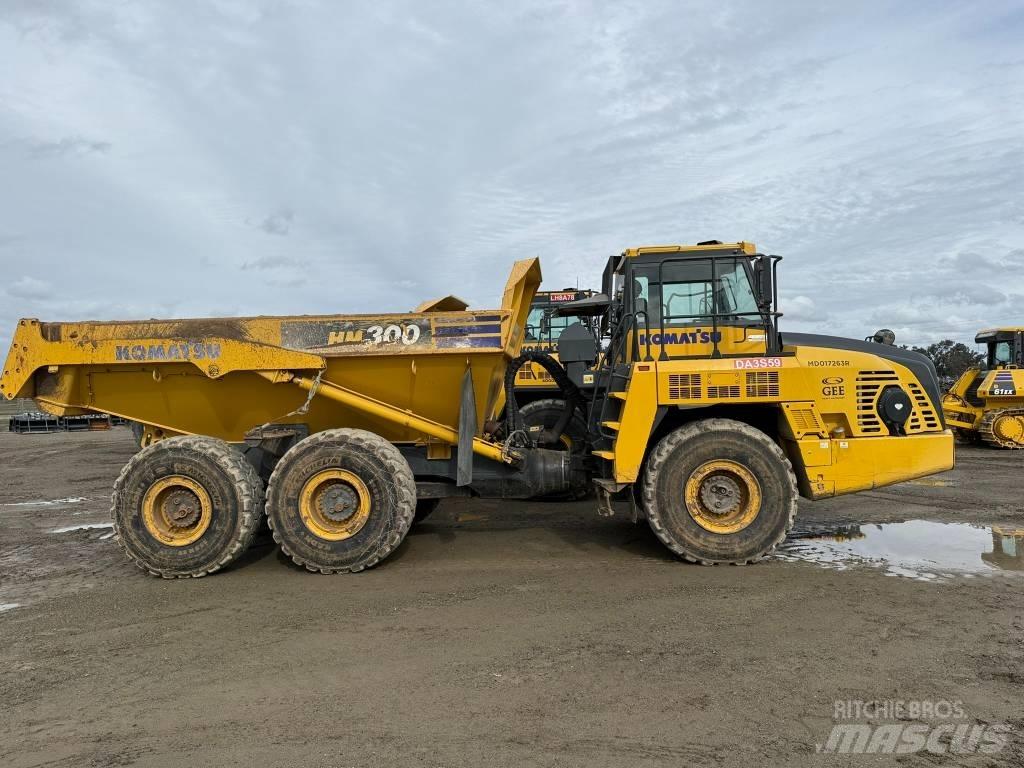 Komatsu HM300-5 鉸接式起吊車