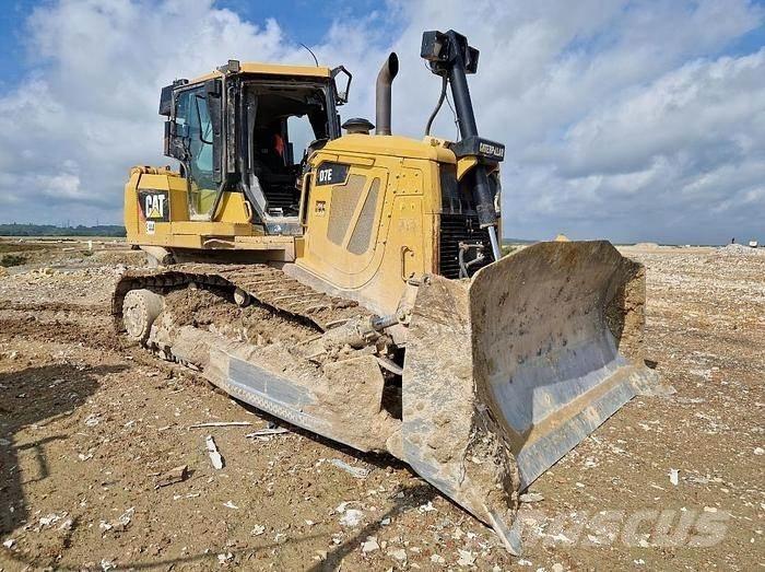 CAT D7E 履帶推土機