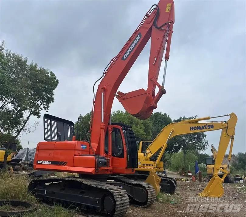Doosan DX225LC-9C 履帶式 挖土機/掘鑿機/挖掘機