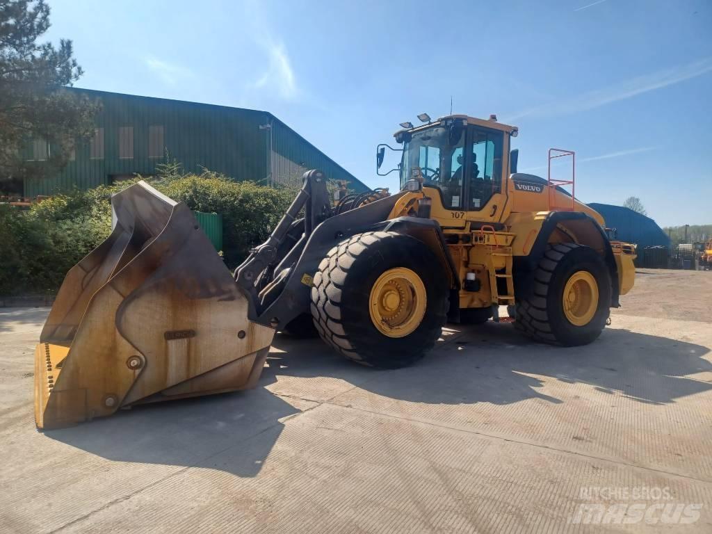 Volvo L 220 H 輪胎式裝載機