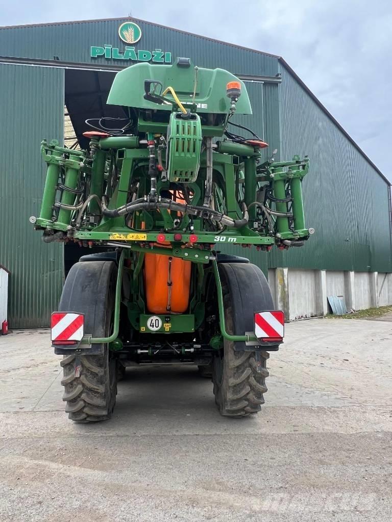 Amazone UX 11201 肥料撒佈機