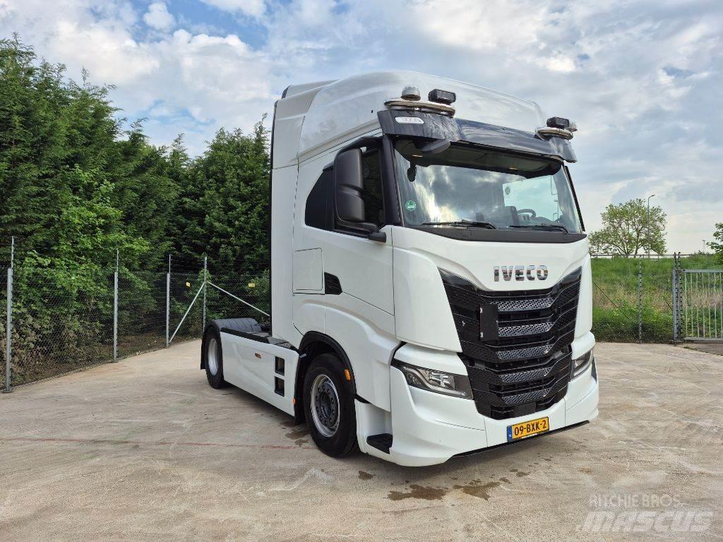 Iveco S-Way 490 曳引機組件