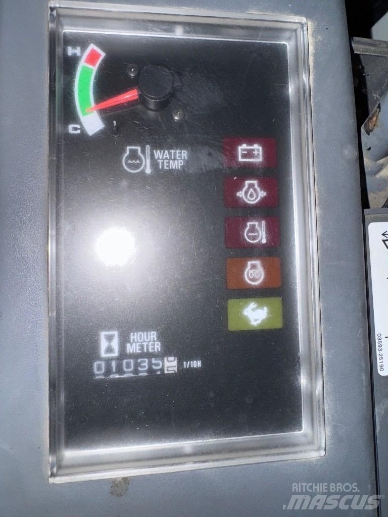 Takeuchi TB 219 小型挖土機/掘鑿機<7t(小型挖掘機)