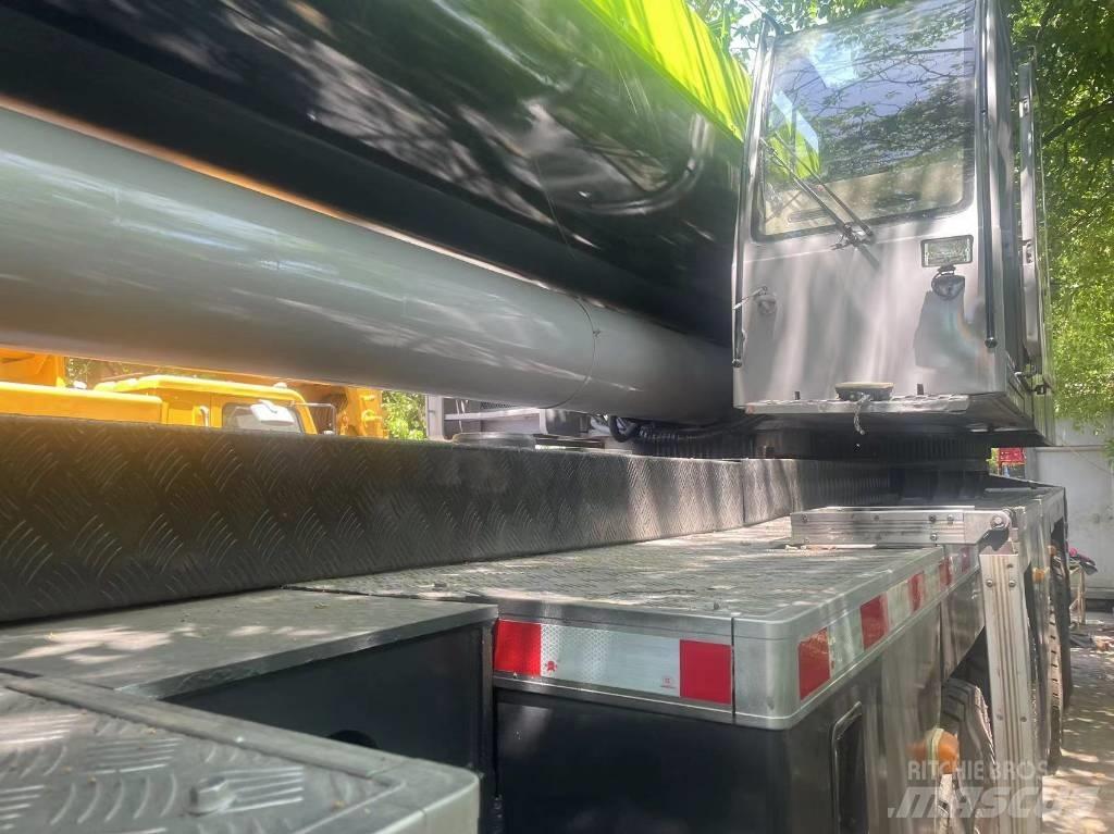 Zoomlion 220 Ton 全路面起重機/吊車
